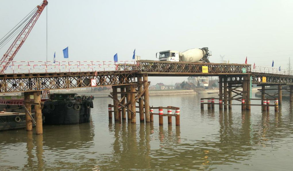 中铁四局海安县353省道建设工程通榆河钢便桥